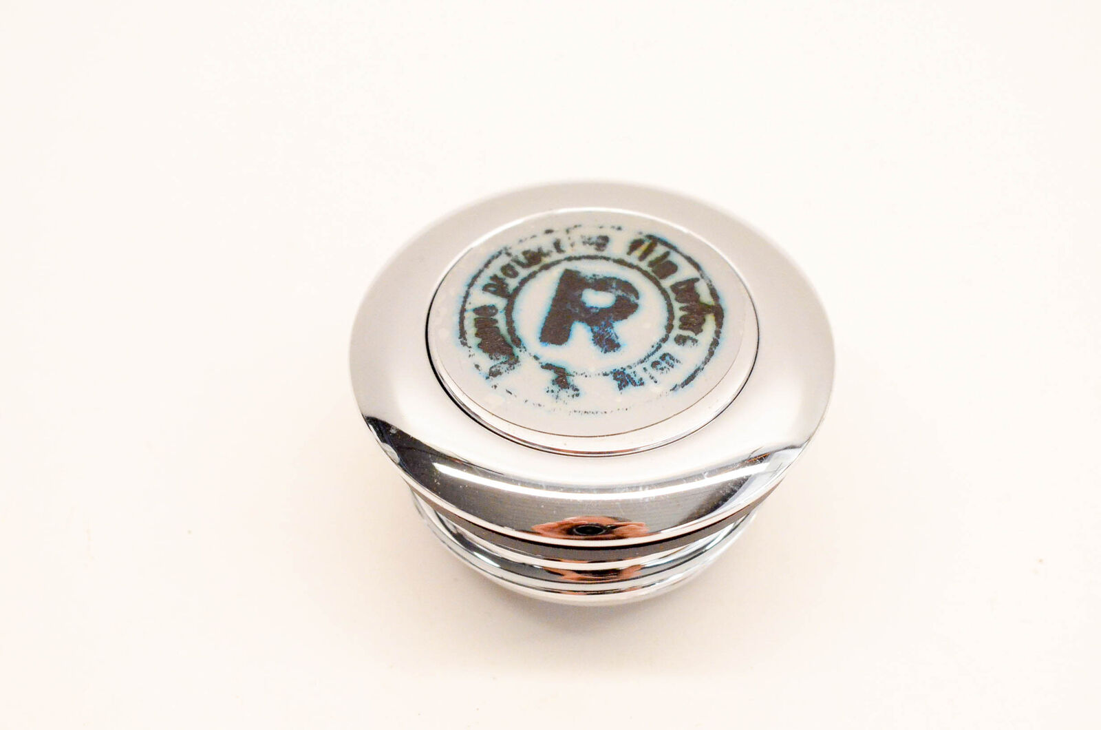 Bikers Choice Chrome Screw In Pop-Up Gas Cap - Click Image to Close