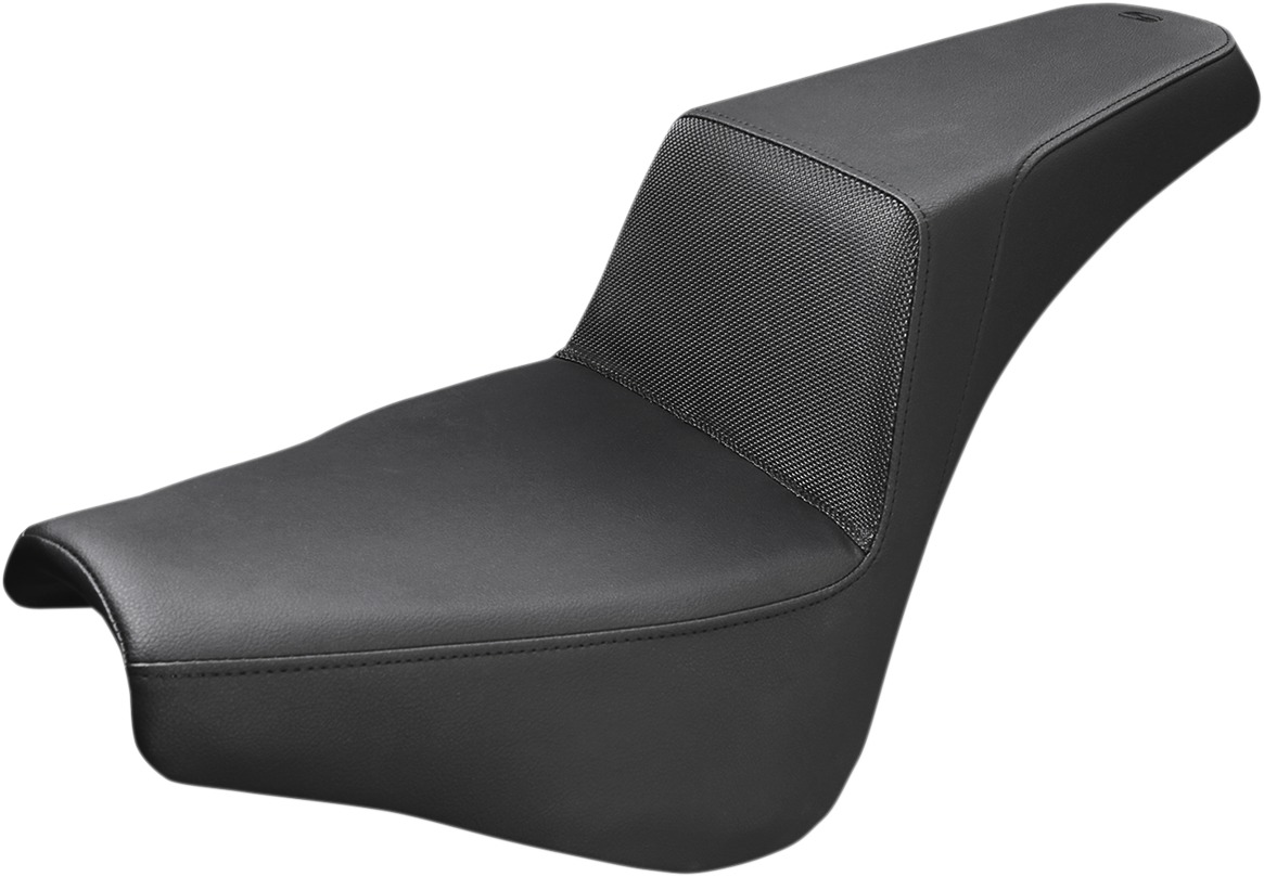 Step-Up Gripper 2-Up Seat Black Gel - For 18-20 Harley FXBB - Click Image to Close