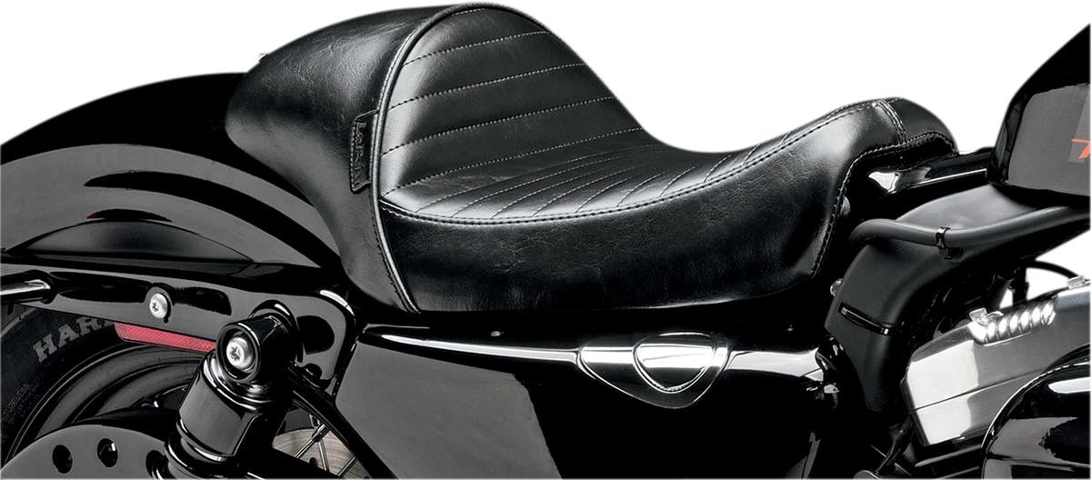 Pleated Stubs Cafe Seat - For 2004+ Sporster w/ 4.5 Gal Tank - Click Image to Close