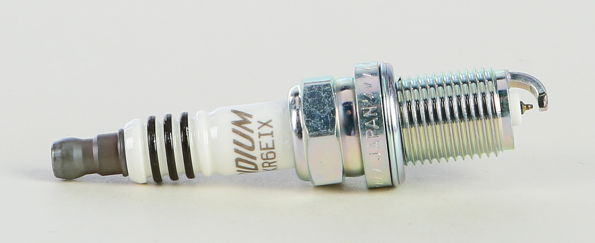 NGK Iridium Spark Plug (BKR6EIX) - Click Image to Close