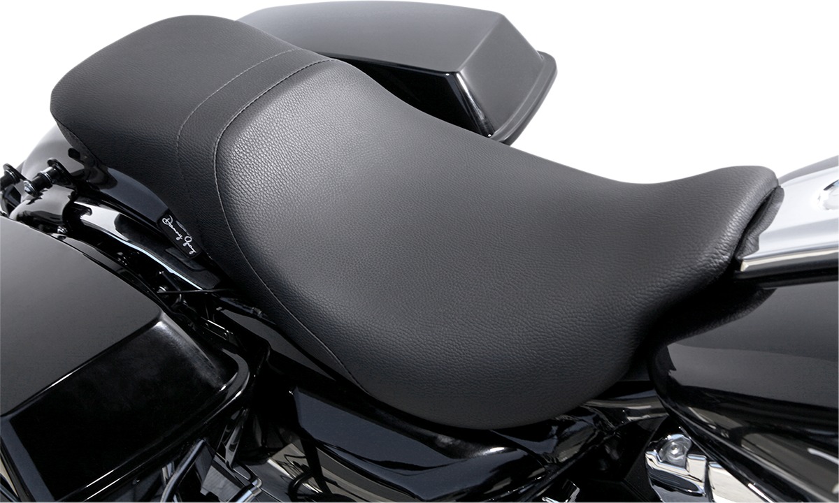 LowIST Vinyl Air 2-Up Seat Low - For 08-20 Harley Touring - Click Image to Close