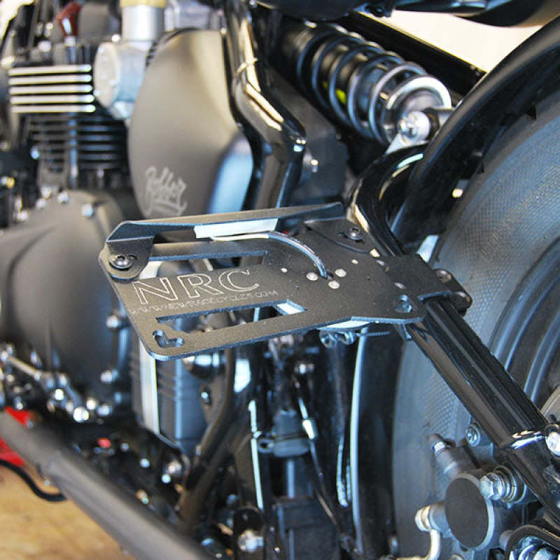 17-24 Triumph Bobber Fender Eliminator Kit - Click Image to Close