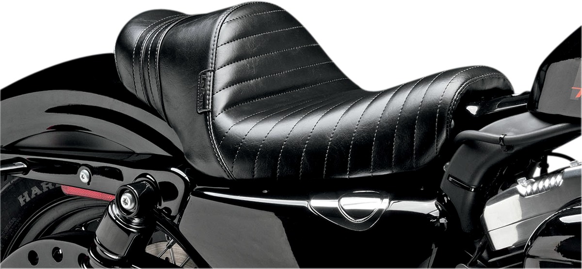 Stubs Spoiler Pleated Vinyl Solo Seat Black Foam - For 04-20 Harley XL - Click Image to Close