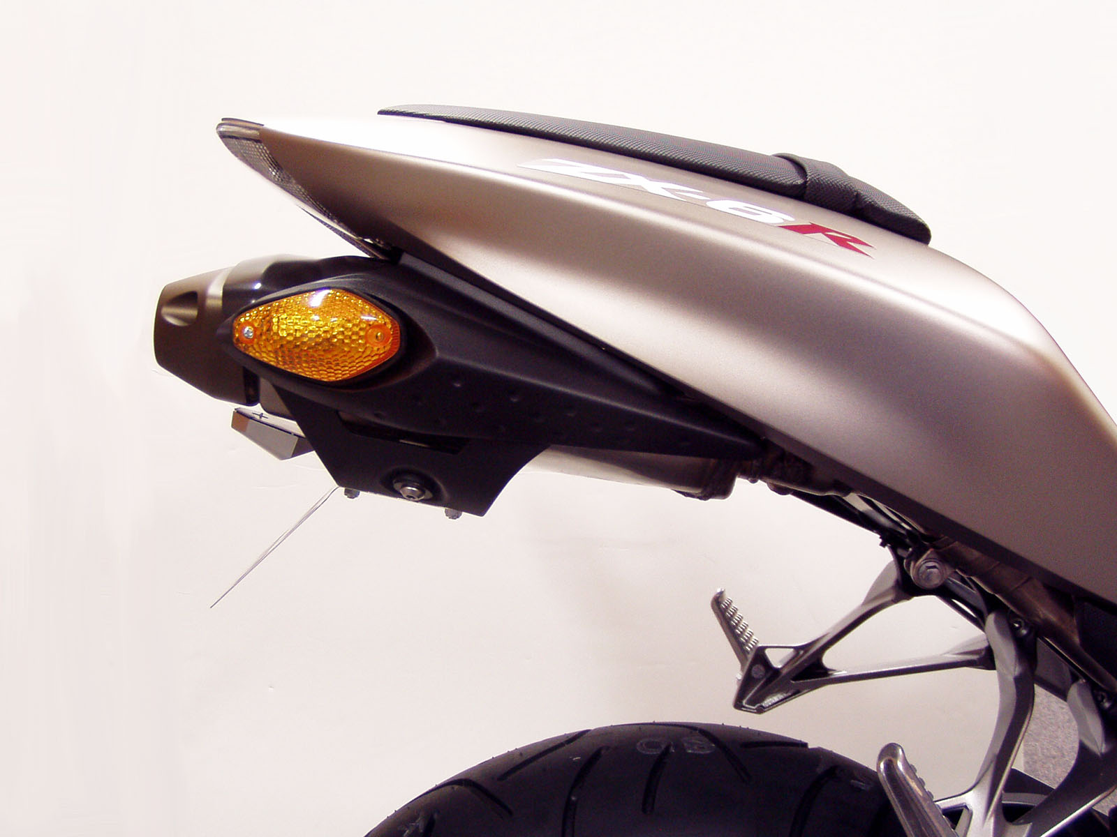 Fender Eliminator - for Kawasaki ZX6R, RR, & 636 w/ Stock Exhaust Only - Click Image to Close