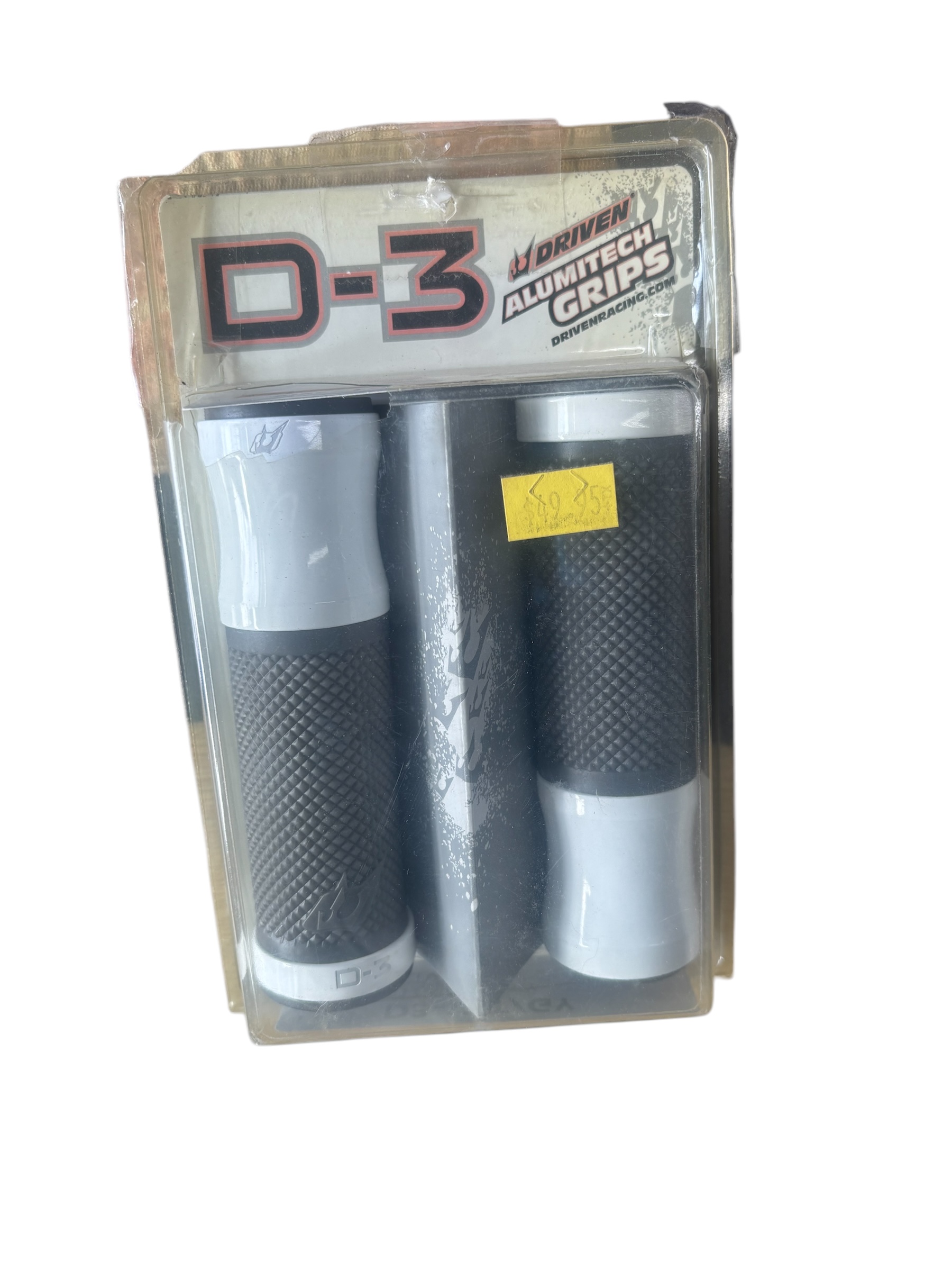 D3 Motorcycle Grips - Red w/ Red Metal Trim, 7/8" bars w/ Twist Throttle - Click Image to Close