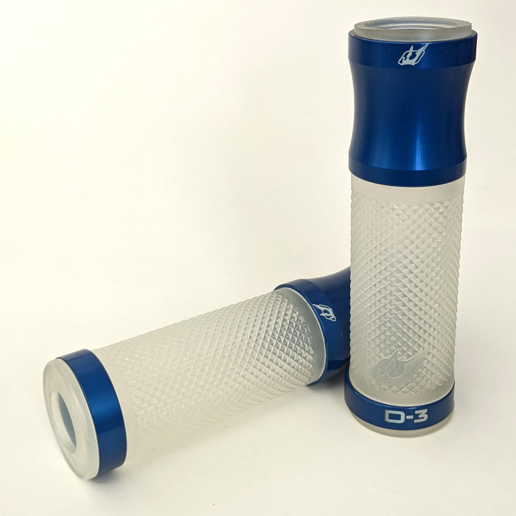 D3 Motorcycle Grips - Clear w/ Blue Metal Trim, 7/8" bars w/ Twist Throttle - Click Image to Close