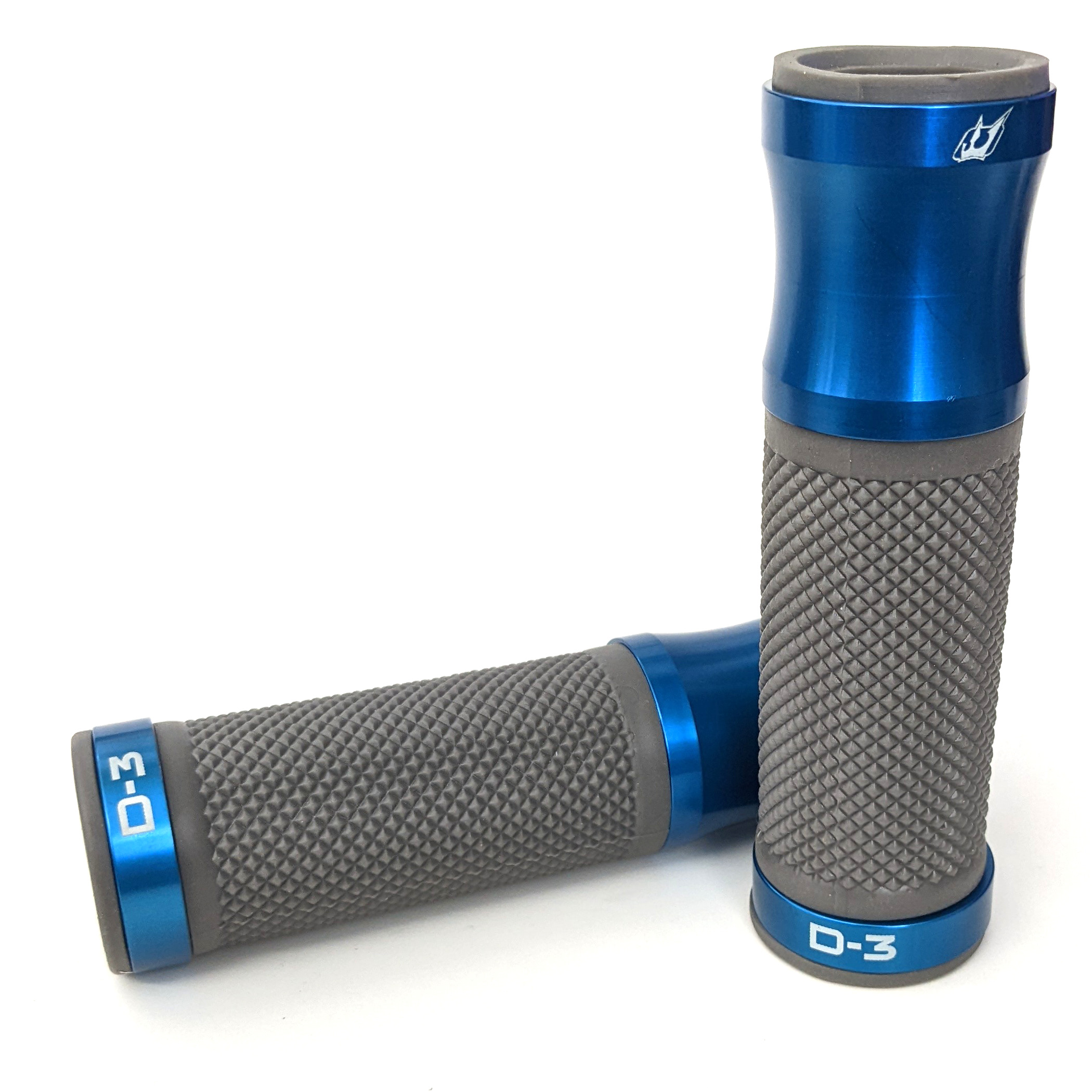 D3 Motorcycle Grips - Gray w/ Blue Metal Trim, 7/8" bars w/ Twist Throttle - Click Image to Close