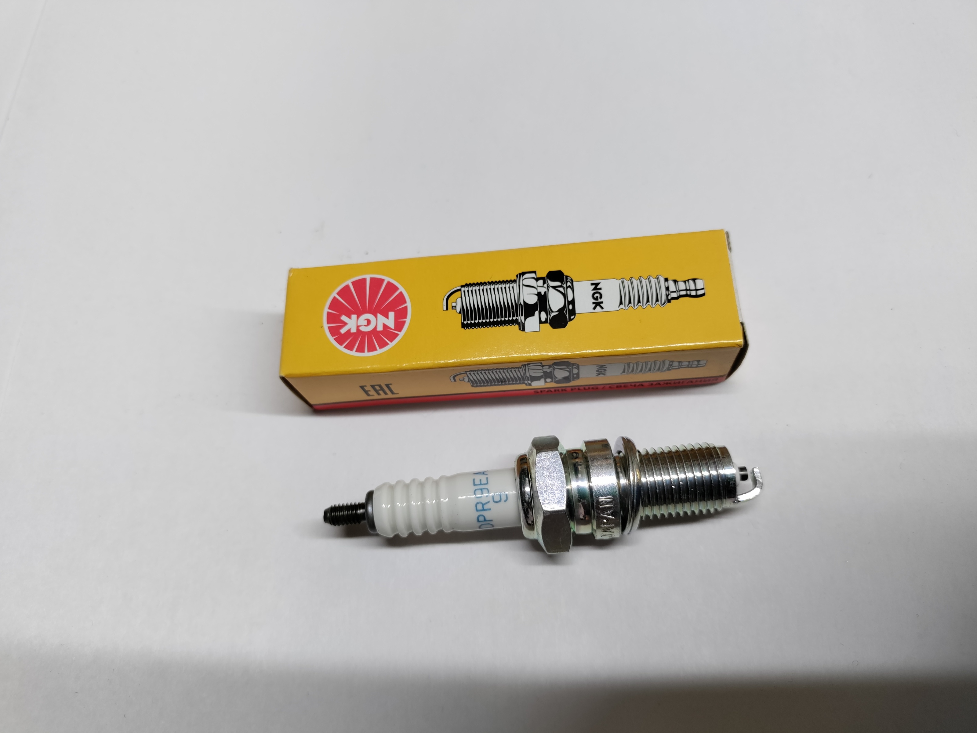 Dpr9ea-9 Plug Ngk **each** - Click Image to Close