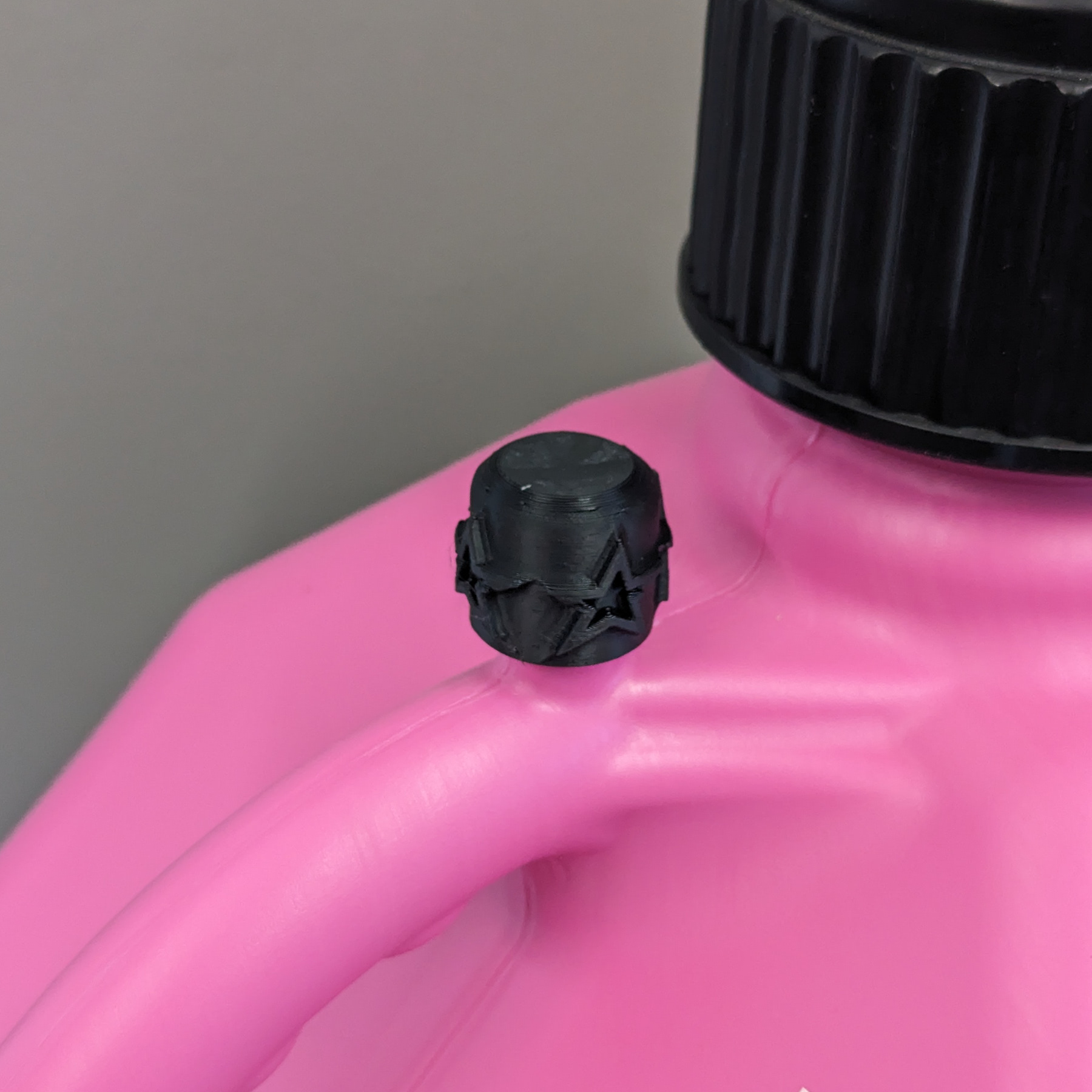 Replacement Vent Cap For 3/5 Gallon VP Fluid Containers - Click Image to Close