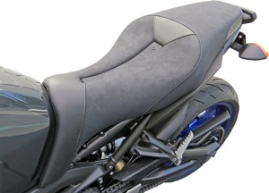 Sport Plain Saddlesuede 2-Up Seat Black Gel - For Yamaha FZ-09 MT-09