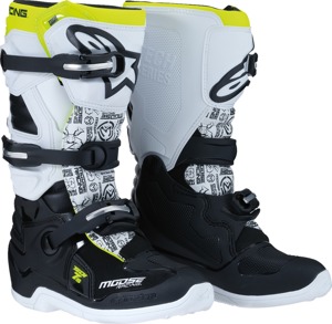 Moose Offroad Youth Tech 7S Boots Black/White/Yellow Sz 4 - Youth off-road boots with MX sole