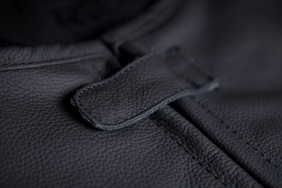 D30 Leather Vest - Black Men's S/M - Image 4