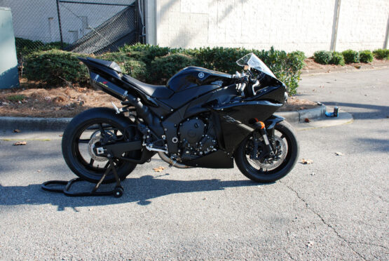 Carbon Fiber Dual Slip On Exhaust 09-14 R1 - Image 2