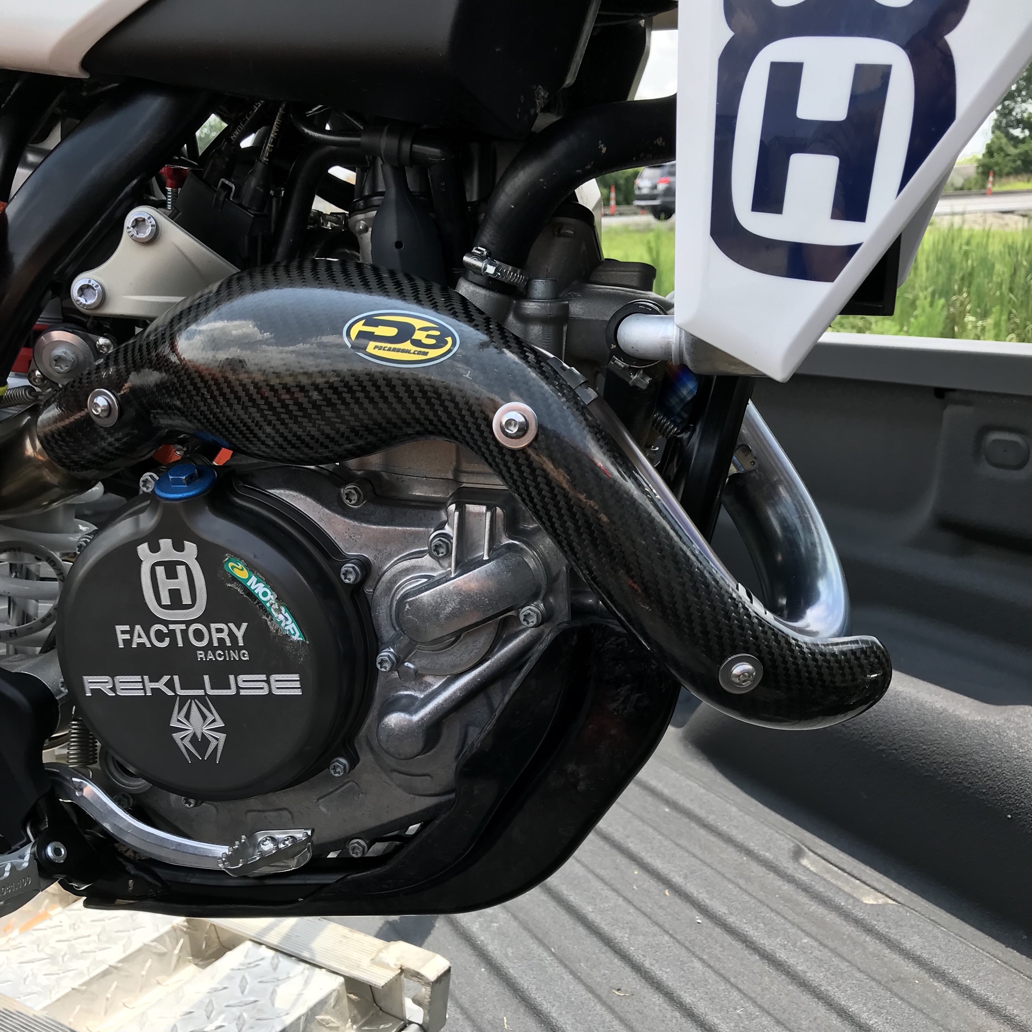 Carbon Fiber Header Heat Shield For FMF MegaBomb 045624 / 045625 - Image 3