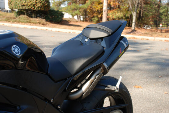Carbon Fiber Dual Slip On Exhaust 09-14 R1 - Image 4