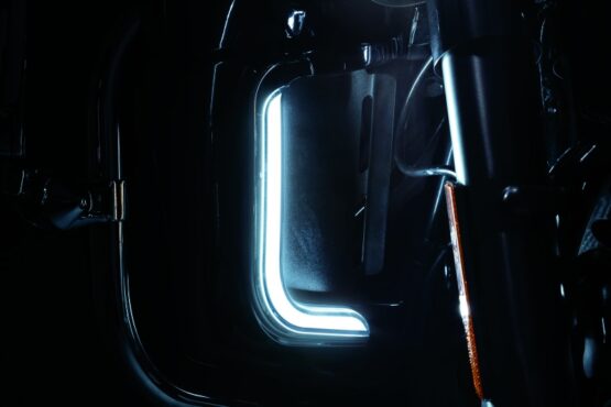Kuryakyn Tracer LED Fairing Lower Accents Chrome - Image 2