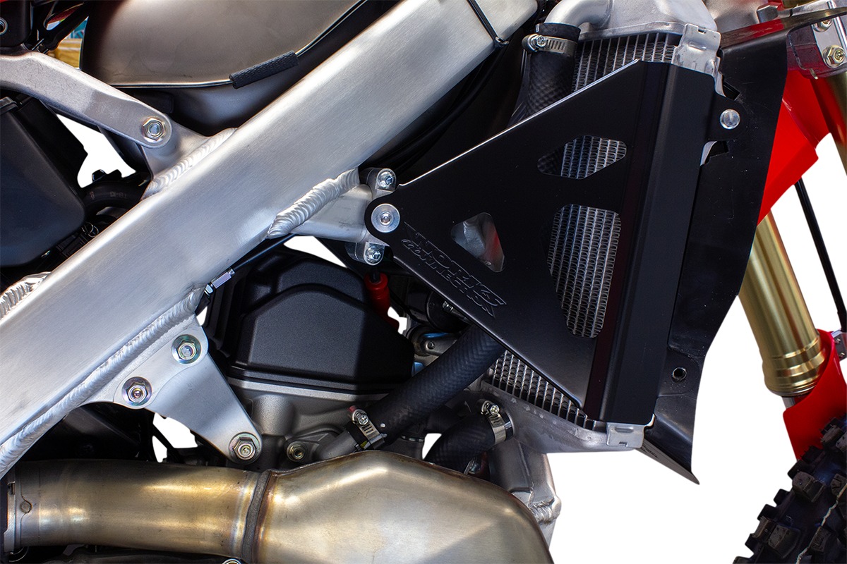 Black Radiator Brace Kit For 21-24 CRF450R & 22-24 CRF250R - Image 3