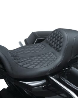 Mustang Fastback 1PC Seat Black Fits 08-21 Harley Electra Glide/Road Glide