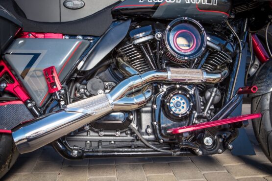 TRASK Assault Charge High-Flow Air Cleaner Gloss Black For Harley-Davidson - Image 3