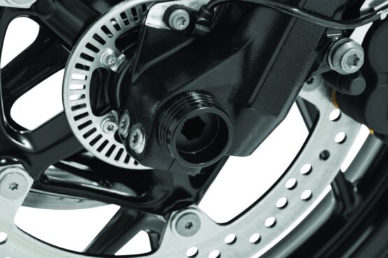 Kuryakyn Lodestar Front Axle Slider Black - Image 2