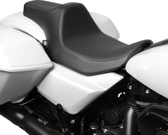 Drag Specialties Predator III Seat Smooth Black FLT/FLH 2023-2024 - Image 2