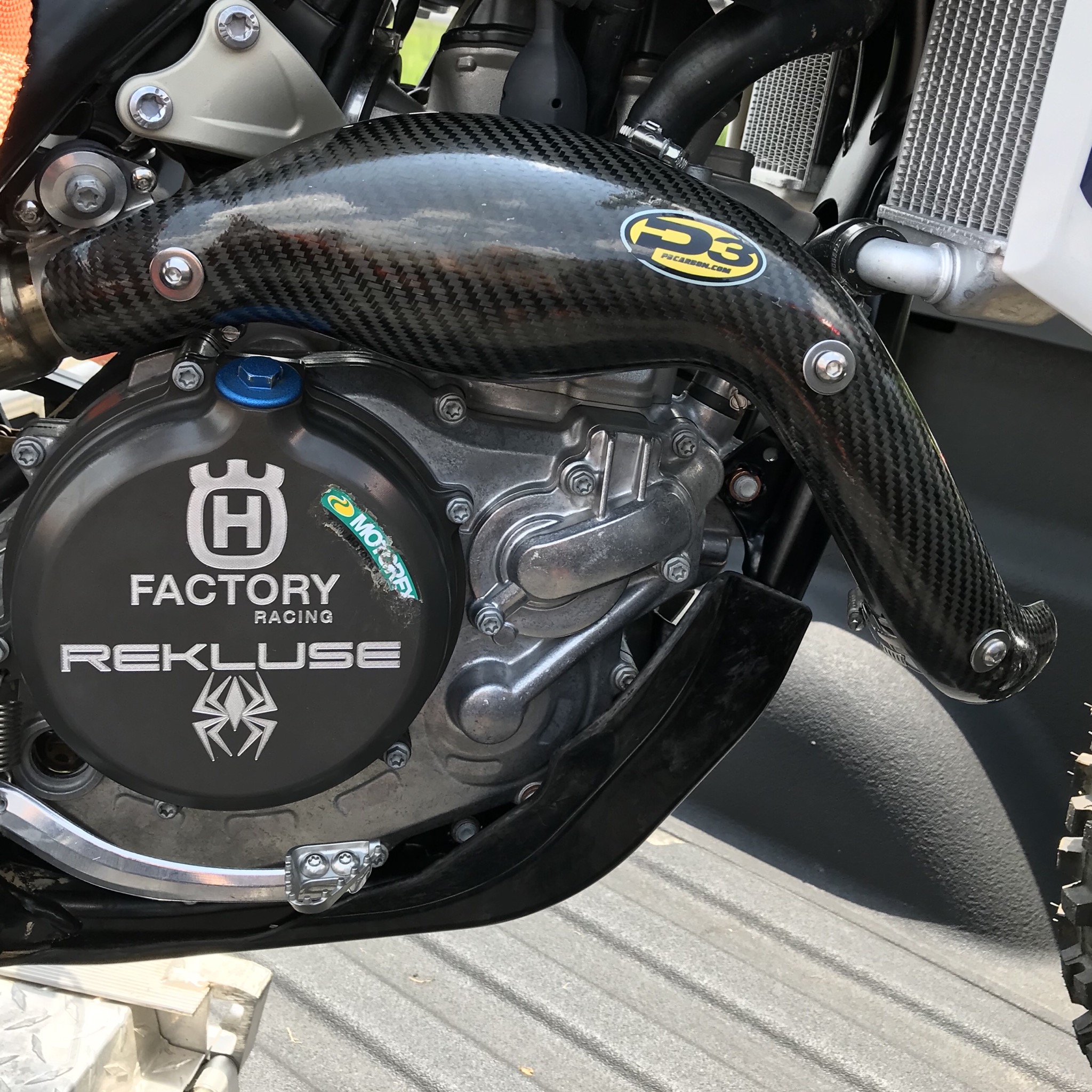 Carbon Fiber Header Heat Shield For FMF MegaBomb 045624 / 045625 - Image 4