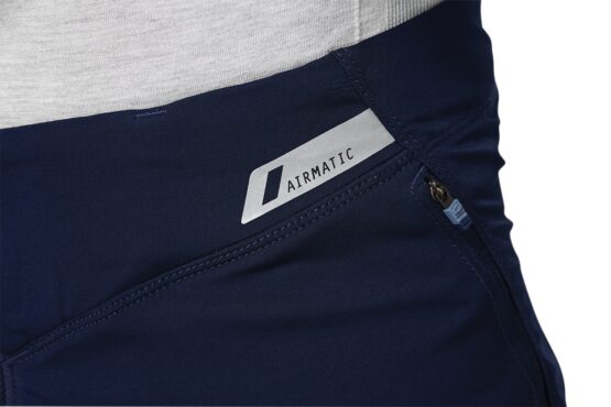 100% Men's Airmatic Shorts Navy Size 30 - Image 2