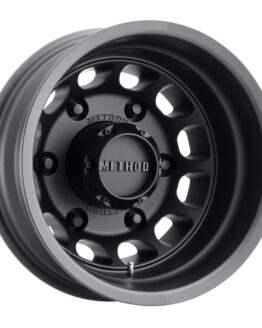 MR901 - REAR 16x5.5 -138mm Offset 6x205 161.04mm CB Matte Black Wheel