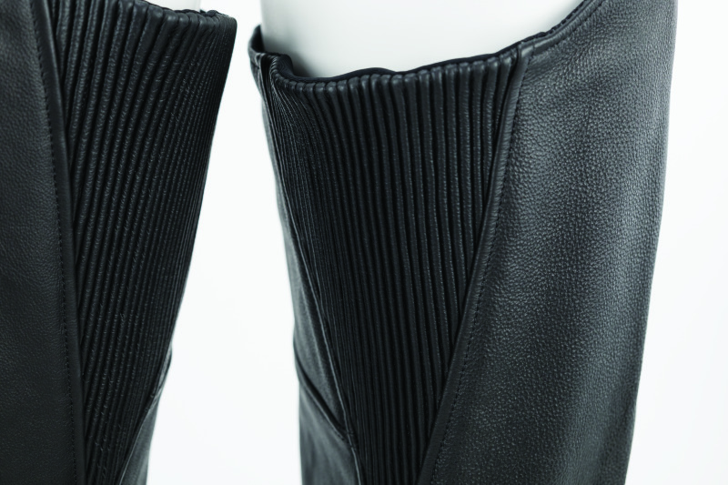 Kuryakyn Longhaul Leather Chaps Black Large Men's - Image 8