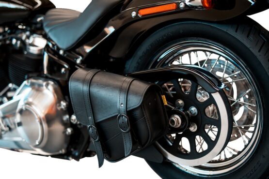 Willie & Max Blackjack Swingarm Bag Black For Select Cruiser Models - Image 3