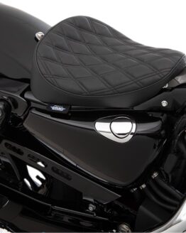 Bobber Double Diamond Vinyl Solo Seat - Black
