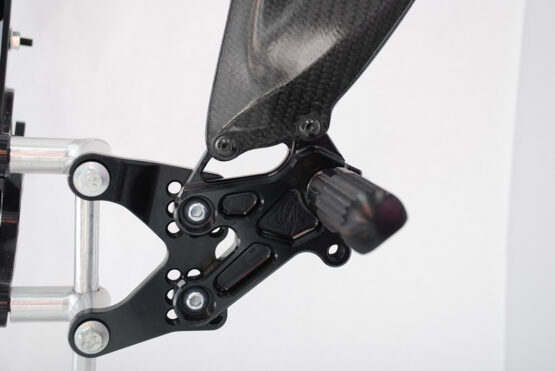 Yamaha R1 Adjustable Rearsets 2009-2014 - Image 2