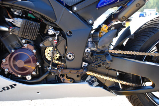 09-14 Yamaha R1 Graves Billet Sprocket Cover - Image 3