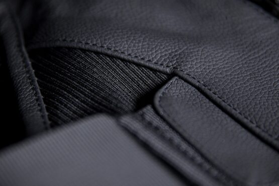 D30 Leather Vest - Black Men's S/M - Image 15