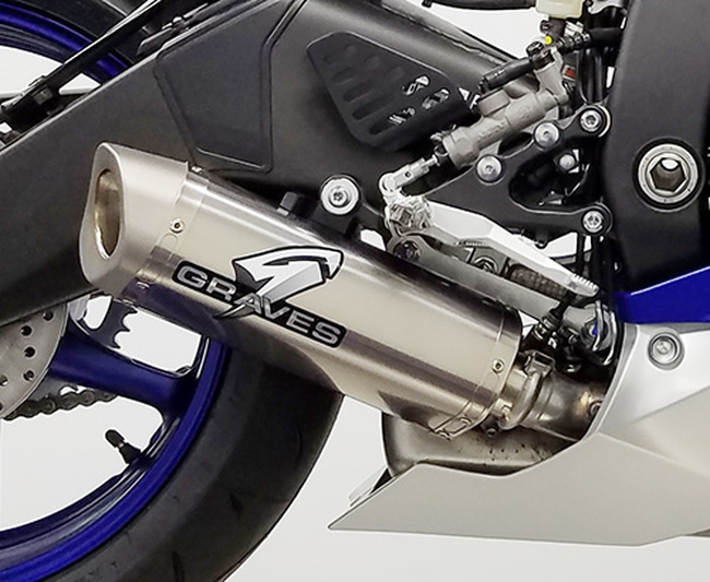 Graves-R6-Titanium-Slip-on-Exhaust-2017__37744.jpg Graves-R6-Titanium-Slip-on-Exhaust-2017__37744.jpg