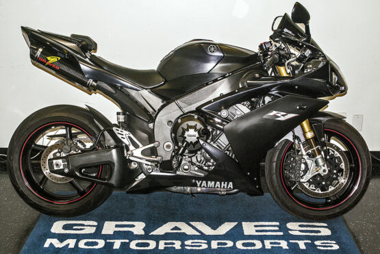Carbon Fiber Dual Slip On Exhaust - Image 4