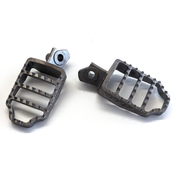 *NEW OLD STOCK* Gator Arched Footpegs