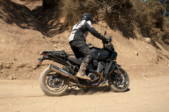 Adventure Hi-Output 450 Slip On Exhaust Muffler - Image 8