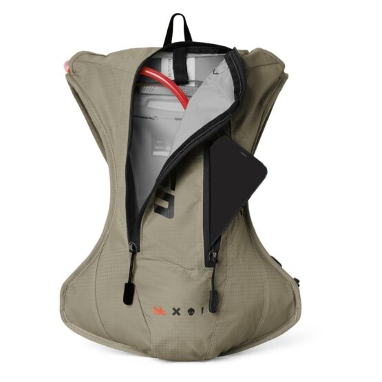 USWE Outlander 4L Hydration Pack Black Brown - Image 3