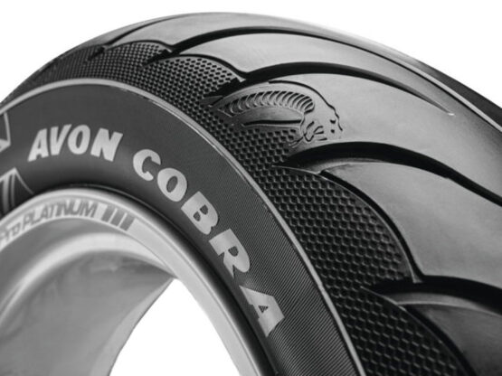 Avon Cobra Chrome AV92 260/40VR18 Rear Motorcycle Tire - Image 3