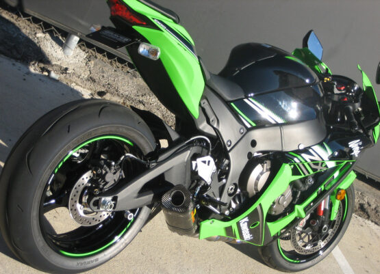 Graves CF/Titanium Slip-On Exhaust w/Link Pipe For 16-20 ZX10R - Image 10