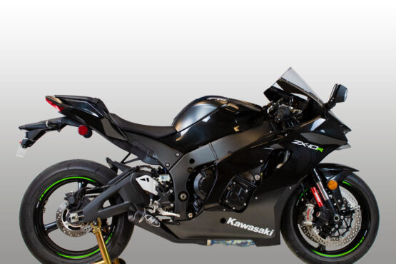 GP19 Black Slip On Exhaust w/Link Pipe - Image 4