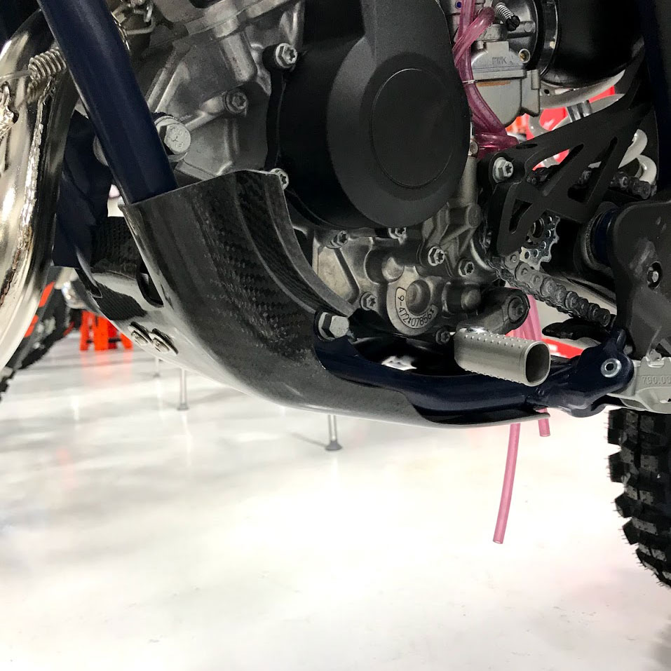 Carbon Fiber Skid Plate - Image 4